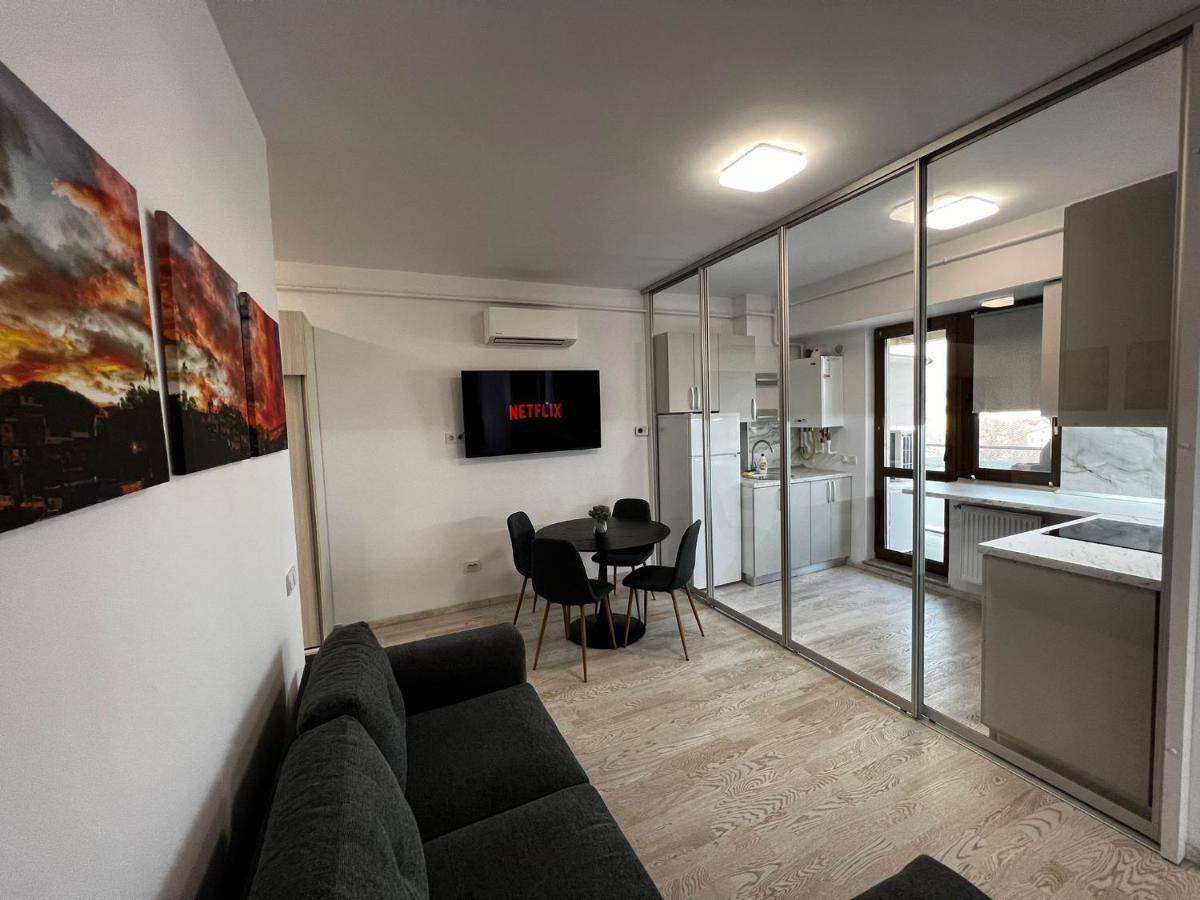 Cozy Apartments - City Center Iasi Bagian luar foto