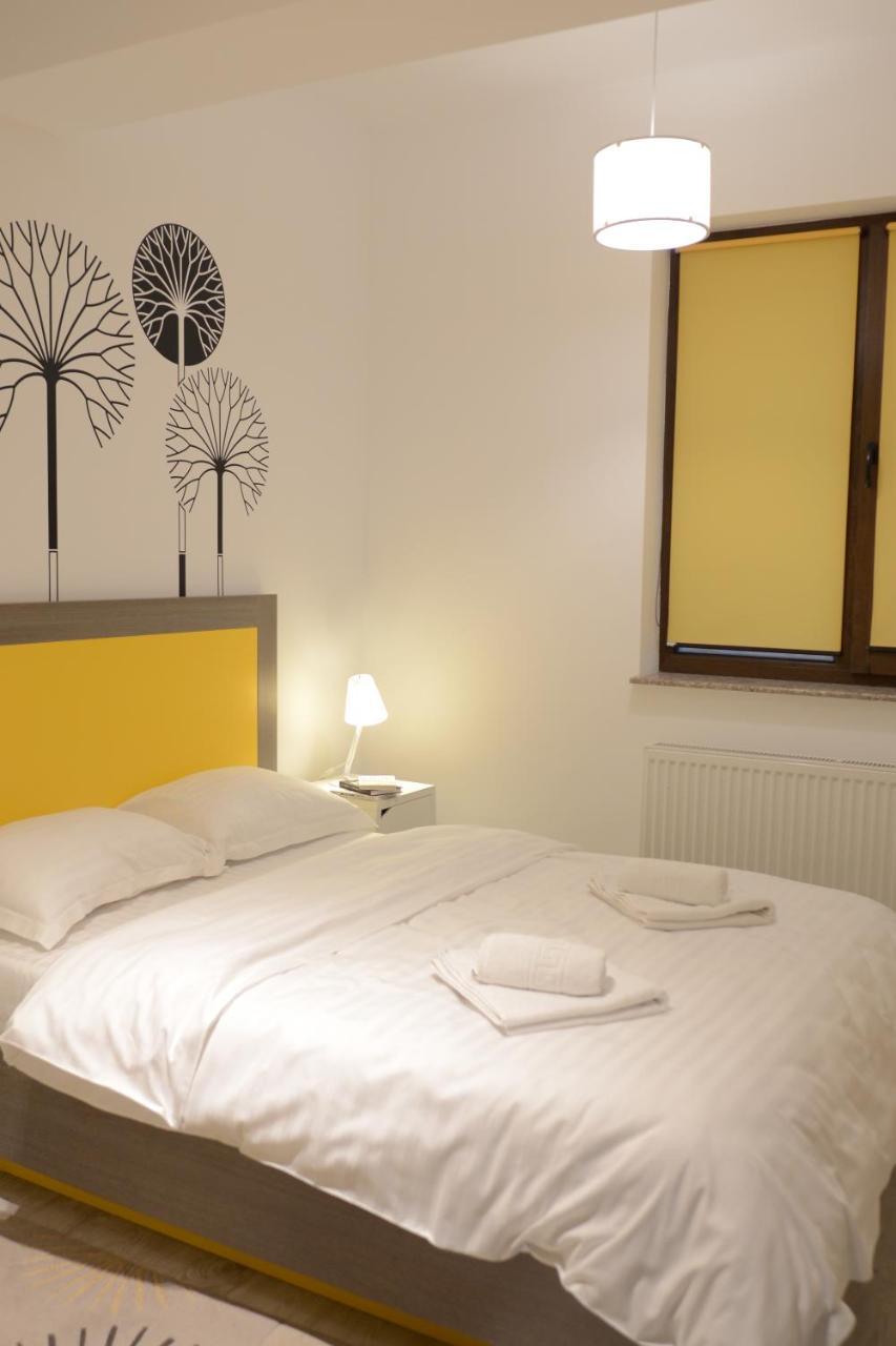 Cozy Apartments - City Center Iasi Bagian luar foto